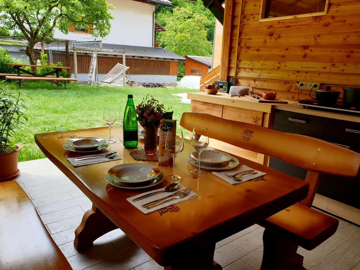Apartment And Garden House Among The Mountains Podbrdo Extérieur photo