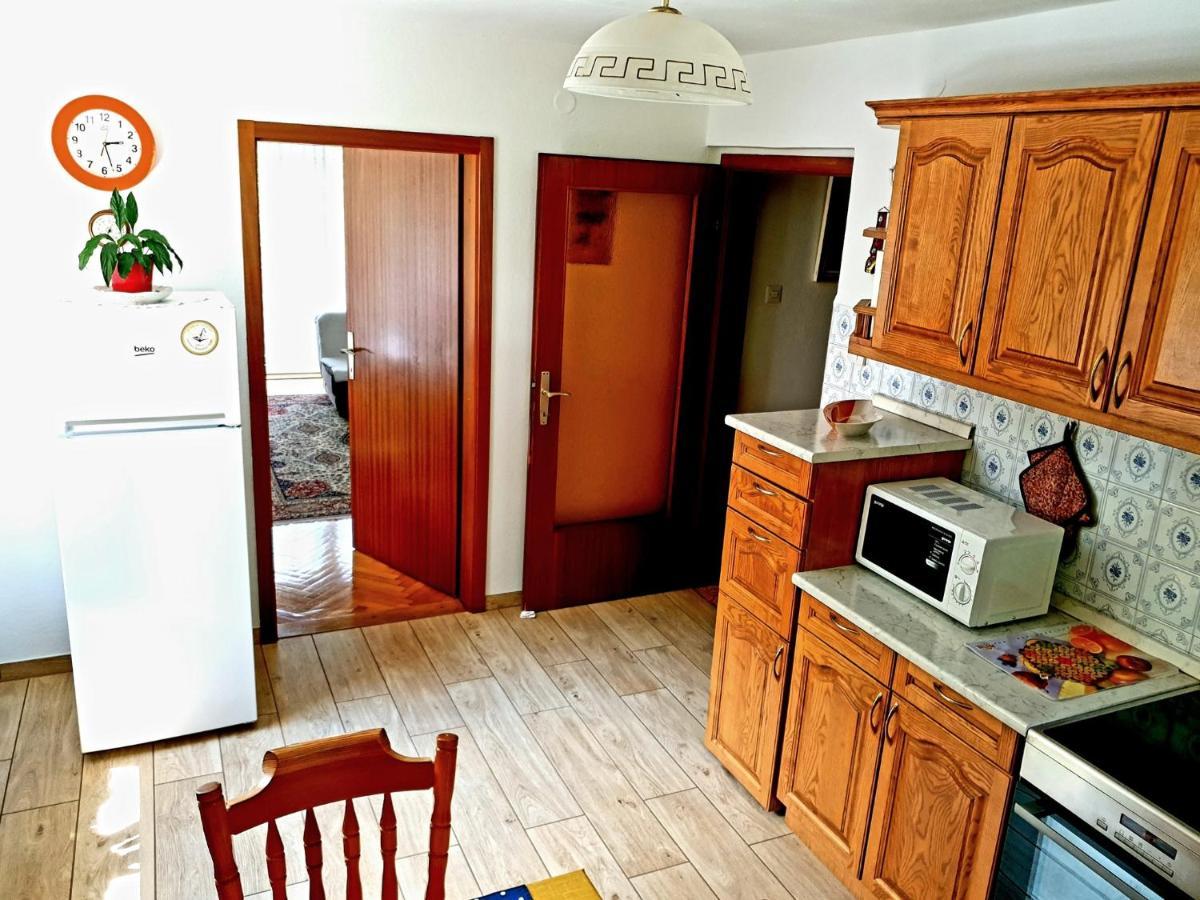 Apartment And Garden House Among The Mountains Podbrdo Extérieur photo